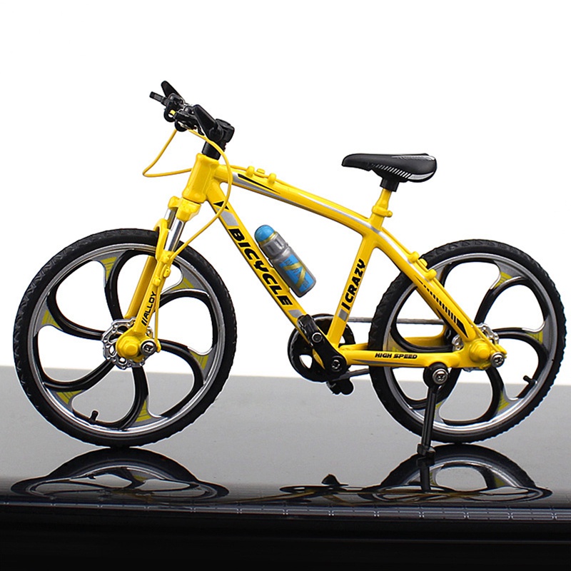 Miniature De Vélo De Course En Alliage 1:10 - Décor Bureau - Cadre Noir Et Roues Dorées - 17,8 Cm
