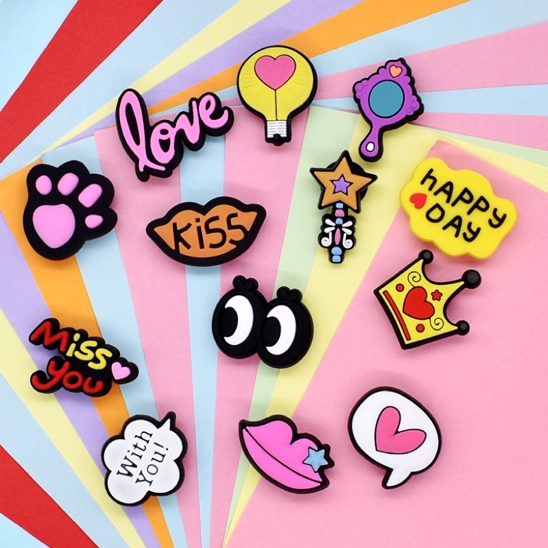 💦พร้อมส่ง💦Jibbitz จิ๊บบิท ตัวติดรองเท้าที่มีรู ทุกยี่ห้อ ลายการ์น่ารักๆ มุ้งมิ้ง (ราคาต่อ 1 ชิ้น)