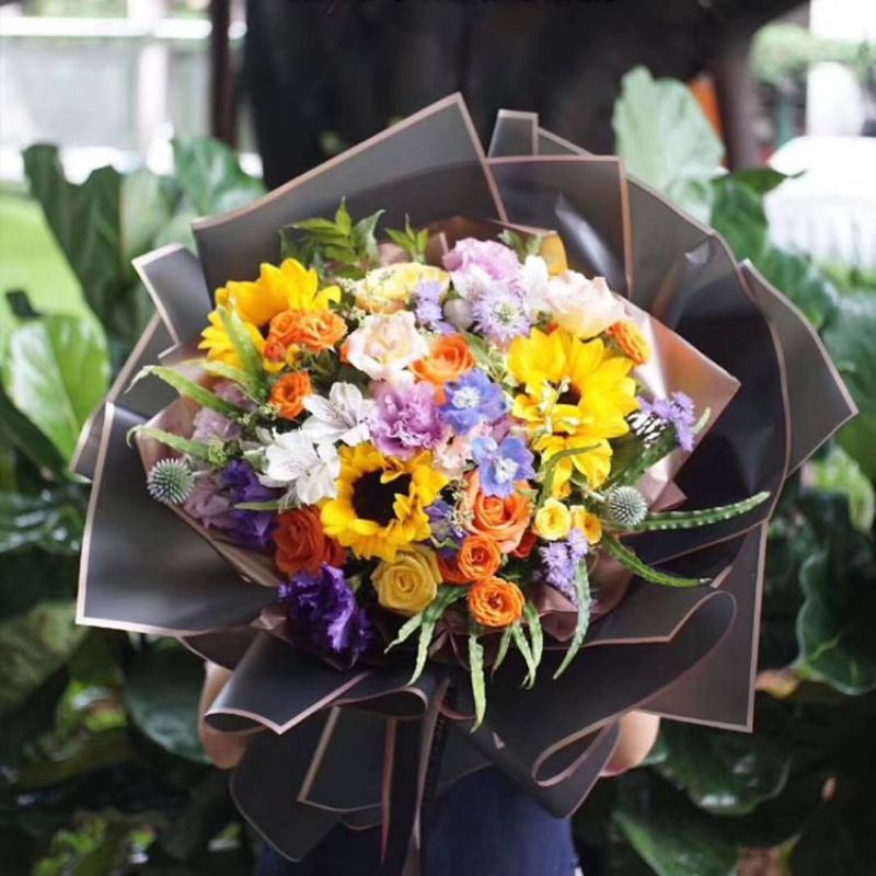 กระดาษขอบทอง สวยหรู ❤️พร้อมส่งนะคะ❤️ กระดาษห่อดอกไม้ กันน้ำ แพ๊คละ 20 แผ่น - รูปที่ 2