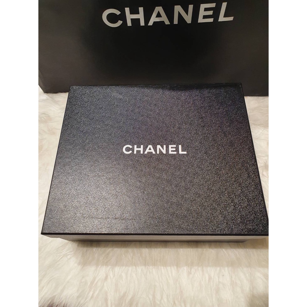 Chanel Box แท้ 100% 25x31x11cm (กล่องรองเท้า)