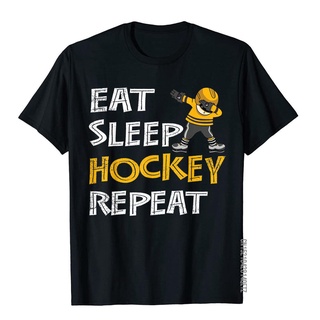 GILDAN 【Chic Tops】เสื้อยืด ผ้าฝ้าย 100% พิมพ์ลาย Eat Sleep Hockey Repeat Dabbing Player ของขวัญ สําหรับผู้ชายS-5XL