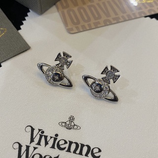 ต่างหูสตั๊ด เงิน S927 จี้รูปตัวอักษร Vivienne Westwood สไตล์เกาหลี ลําลอง เครื่องประดับ สําหรับงานแต่งงาน วันเกิด