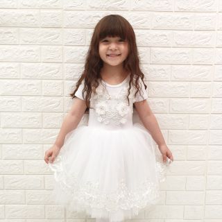 ชุดบันเล่ต์เด็กby cutelook แบบยาวสีขาว กระโปรงประดับลูกไม้ อกปักดอกไม้ ไม่คัน ผ้าสเปนเด็กซ์ ซักไม่ขึ้นขน