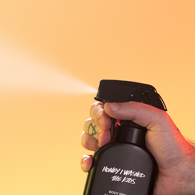 LUSH HONEY I WASHED THE KIDS BODY SPRAY 200ml สเปรย์น้ําหอม สเปรย์ฉีดร่างกาย  สเปรย์อเนกประสงค์