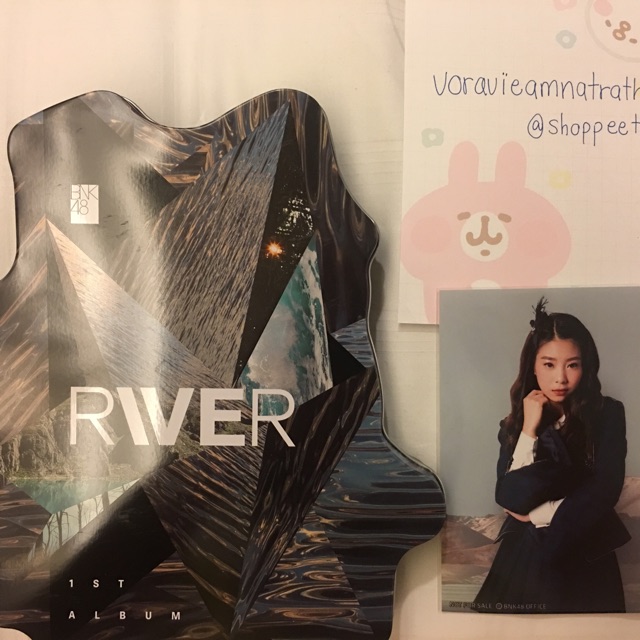 BNK48 1st Album -RIVER- พร้อมรูปแก้ว (Kaew BNK48)