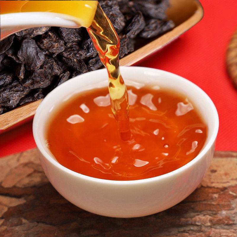 Free Tea Tray With Kettle] Yunnan Ancient Tree Pu er Crushed Silver ...