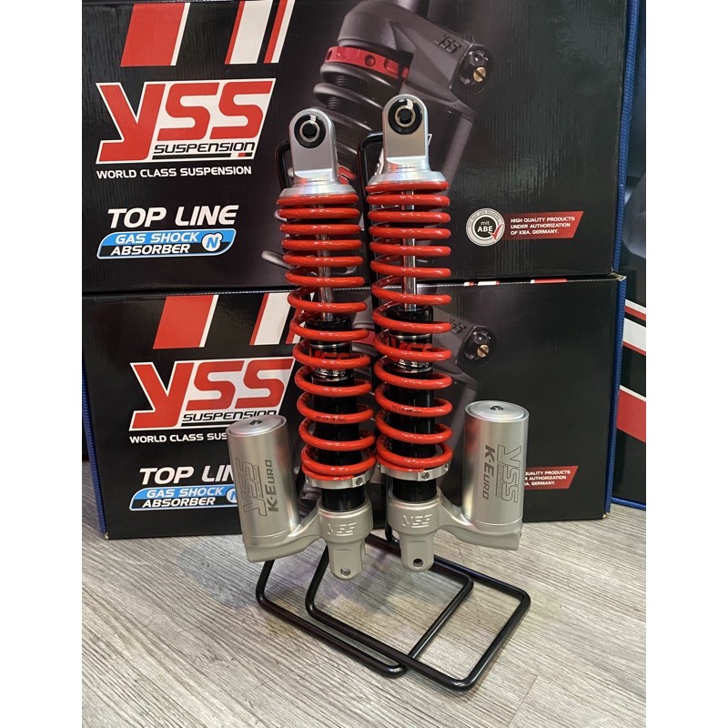 YSS โช๊คแก๊ส K-EURO ใช้อัพเกรดสำหรับ LAMBRETTA V200 ปี 2019-ปัจจุบัน【 TK302-340T-03-859 】โช๊คคู่หลัง สปริงแดง