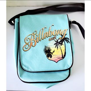 ส่งต่อ กระเป๋า สะพายข้าง แบนรด์ Billabong แท้!! สีฟ้าสดใส สภาพ 90%