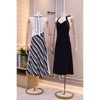 Dress คล้องคอ  เนื้อผ้าหนานุ่มด้านหลังพิมพ์ลายริ้ว