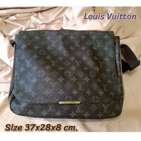 //รุ่น "L-V1" กระเป๋าหลุยส์ Louis Vuitton มือสอง ใบใหญ่ กระเป๋าแฟชั่นชายหญิง พร้อมส่ง