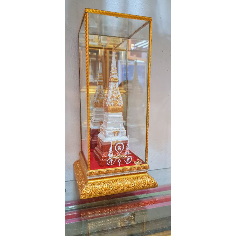 พระธาตุพนมจำลอง ขนาด12×5×5นิ้วของฝากของที่ระลึก