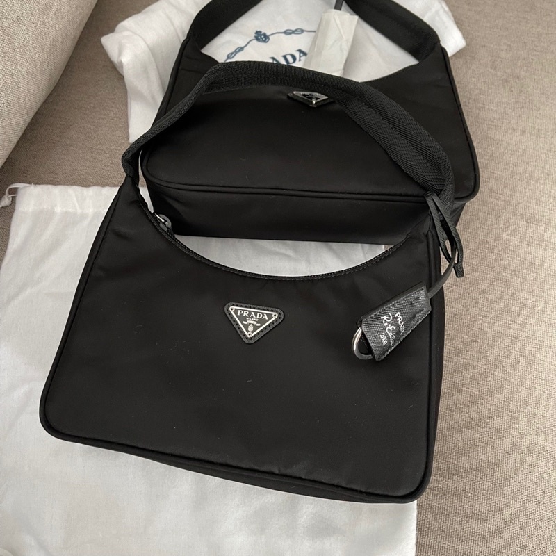 ถูกที่สุด ของแท้ 100 Prada hobo bag nalinbrands ThaiPick