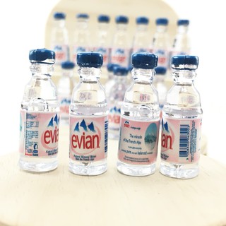 ของจิ๋ว ของเล่น น้ำแร่เอเวีย evian mineral miniature prop ของสะสม ของประกอบฉาก น้ำดื่ม ของเล่น latidall diy model