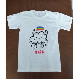 เสื้อยืดสีขาว สกรีนลายการ์ตูนน้องก้อนเมฆ ยี่ห้อ NARA