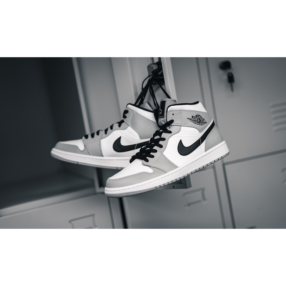 Nike Air Jordan 1 Mid“Light Smoke Grey” 浅灰 554724-092