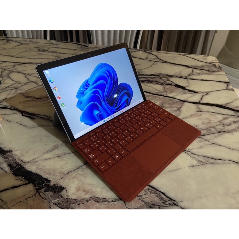 [Laptop] Microsoft Surface GO 3 P/4/64 Platinum + Type Cover มือสอง