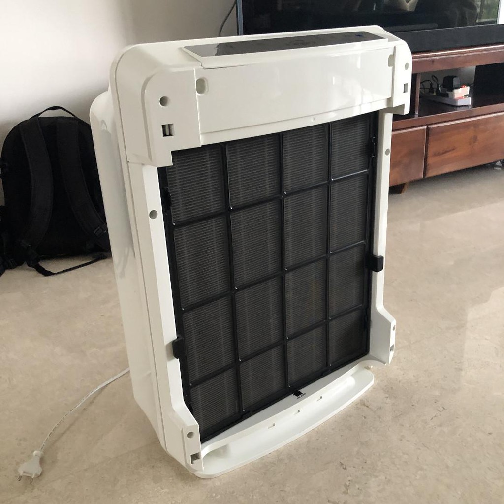 Electrolux แผ่นกรองอากาศ EAC415 (2 แผ่น Hepa Carbon) สำหรับเครื่องฟอก