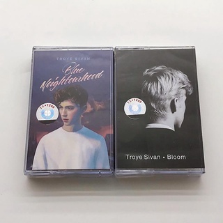 เทปคาสเซ็ท#✸✌✶Poke Lord Troye Sivan Blue Neighborhood Bloom เทปสองอันใหม่ยังไม่เปิด