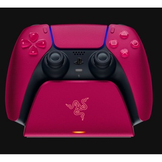 Razer Quick Charging Stand for PS5™ - Red Quick Charging Stand for PS5™ DualSense™ Wireless Controller