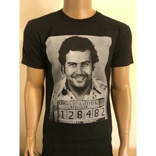 ขายดี เสื้อยืดคลาสสิก พิมพ์ลาย PABLO ESCOBAR MUGSHOT GAplph68MNhaph28S-5XL