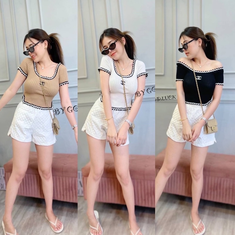 SpinnyHouse เสื้อครอป คอเหลี่ยม ผ้าไหมพรมน่ารักมาก รุ่น ตั๊กแตน B-025-1-A