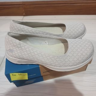 skechers go walk lite loveable