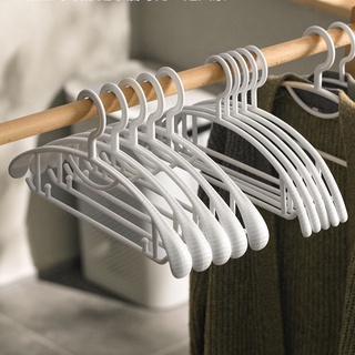 Living Thai ไม้แขวนเสื้อผู้ใหญ่ พลาสติกเกรด A ไม้แขวนเสื้อขอ…