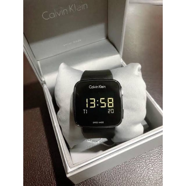 (ผ่อน0%) นาฬิกา ดิจิตอล สายหนังสีดำ Calvin Klein Future Digital Black Dial Watch หน้าปัด 39มม