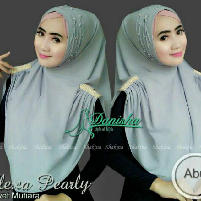 Alexa Pearly (ah)***