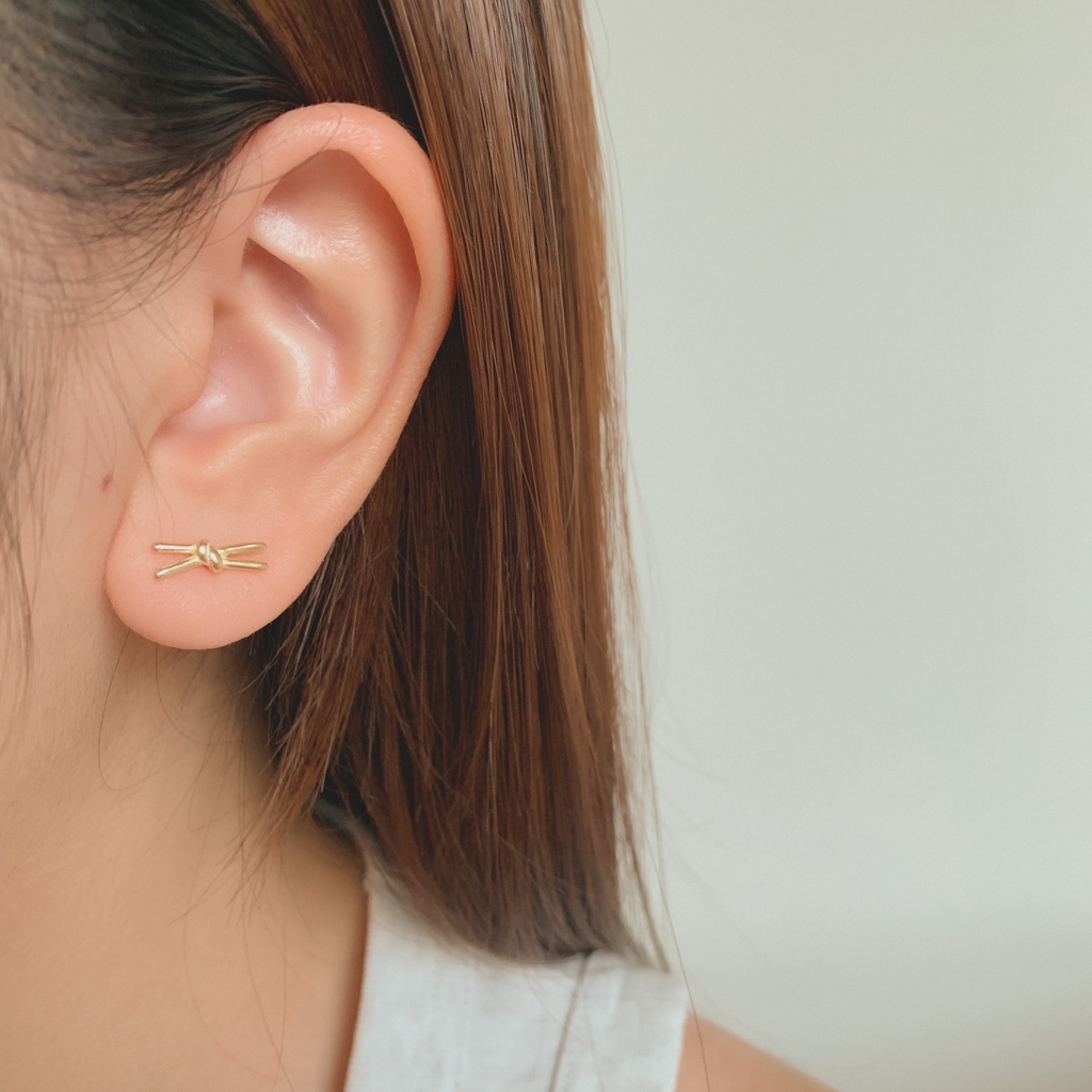 She with Cheewa | silver925 | knot earring ต่างหูเงินแท้ มินิมอล แป้นบอล แป้นหมุน ใส่นอนได้ ไม่เจ็บหู