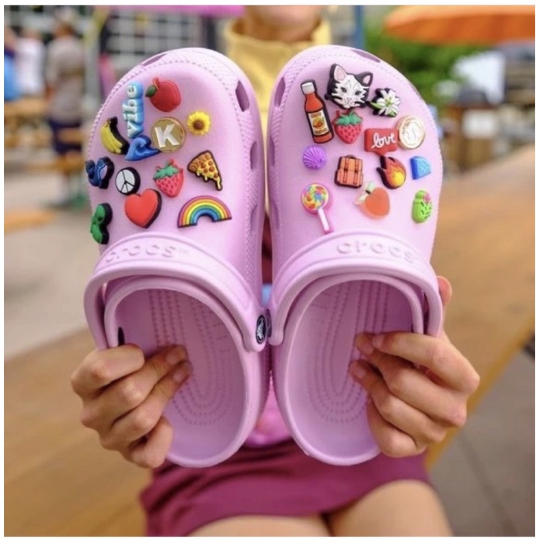 JBS+ 👠🌈shoe Charm InShop” งานshop 🌸👠 ตัวติดรองเท้ามีรู “ชอบ”  crocs งานคุณภาพ งานดี สีสวยคมชัด #ตรงปก ไม่จกตา