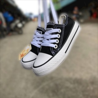 รองเท้าผ้าใบ Converse "ของเด็ก" สุดน่ารัก คลาสสิก มี 2 สี ขาว/ดำ และ 2 แบบ แบบหุ้มข้อ แบบหุ้มส้น ไซส์ 25-35