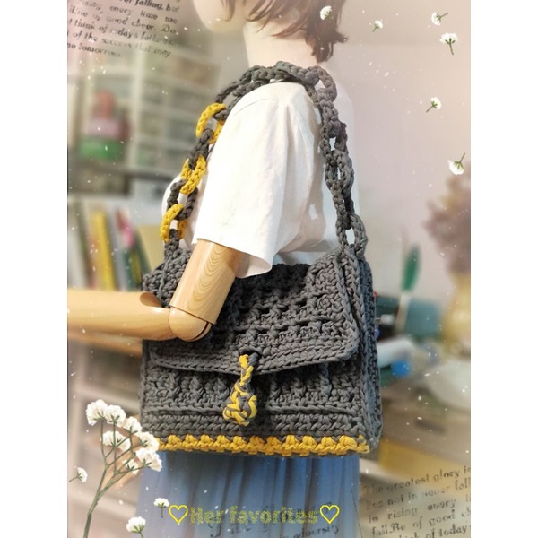 กระเป๋าถักสายโซ่โตๆใส่ipadหนังสือได้สไตล์เซอร์ๆหวานๆ