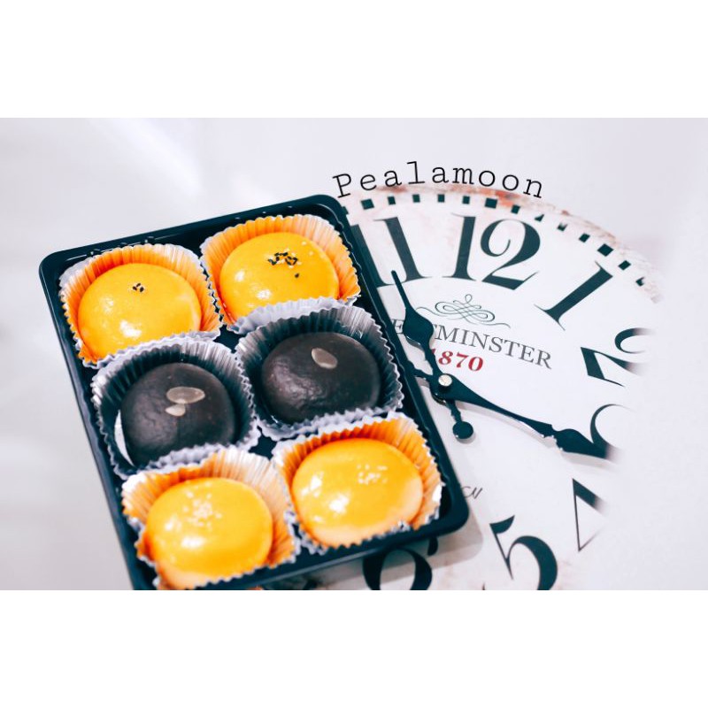 ส่งฟรี!!! ขนมเปี๊ยะลาวารวมรส 3 ไส้ กล่องใหญ่ 6 ชิ้น