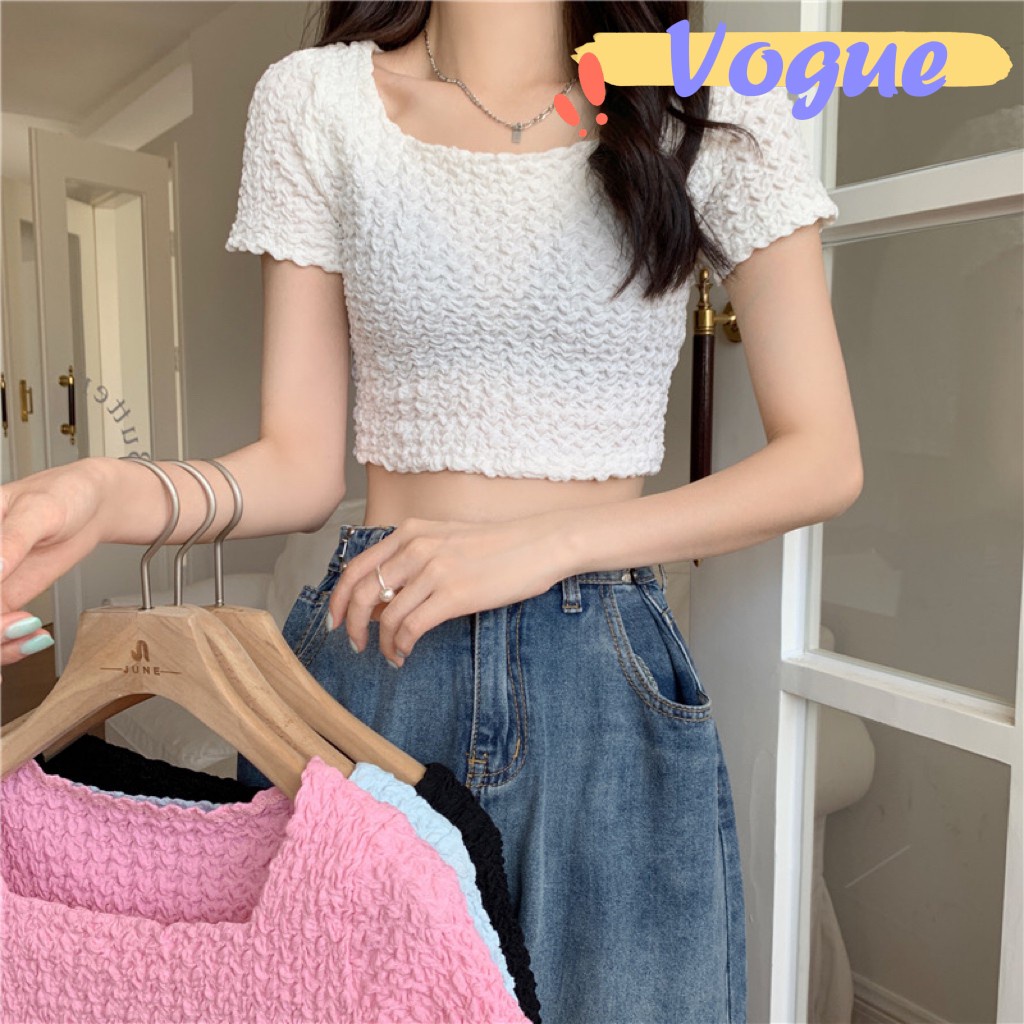 Vogue พร้อมส่ง เสื้อครอปไหมพรมแขนสั้น เบาหยักๆน่ารักคิ้วมาก (7288) -C