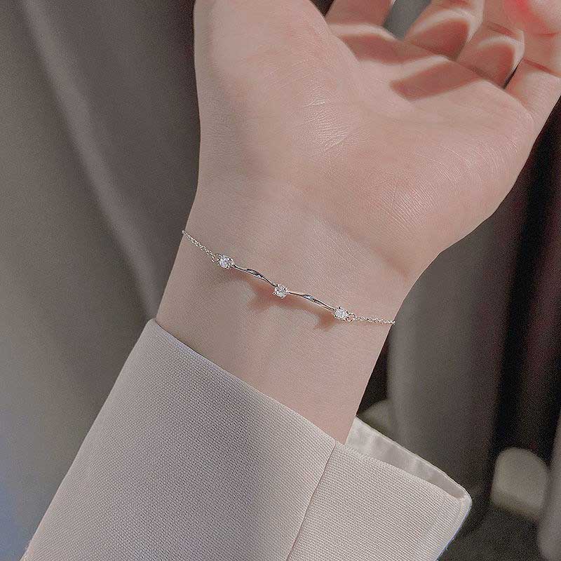 เครื่องประดับ สร้อยข้อมือ กําไลข้อมือ เงินสเตอร์ลิง S925 ประดับเพชรคริสตัล แบบเรียบง่าย สไตล์เกาหลี สําหรับผู้หญิง