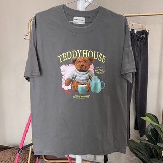 เสื้อยืด ลาย teddy house ทรง oversize ผ้าคอตตอน 100%