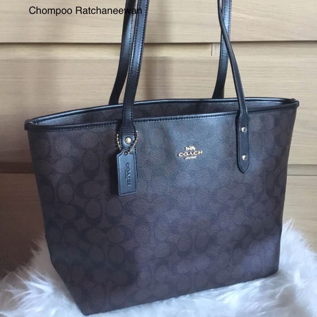 coach tote zip 16