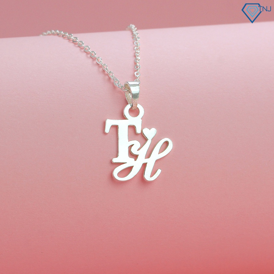 สร้อยคอตัวอักษรชื่อที่กําหนดเองสําหรับผู้หญิงทําจากเงิน DCN0604 TNJ Jewelry
