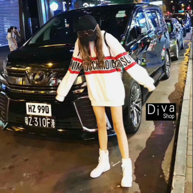 พร้อมส่ง‼️ เสื้อฮู้ด MOSCHINO

Brand : MOSCHINO
By : Diva
Colour
