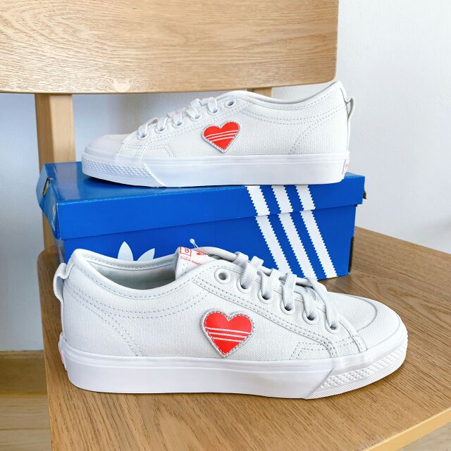 adidas nizza white heart