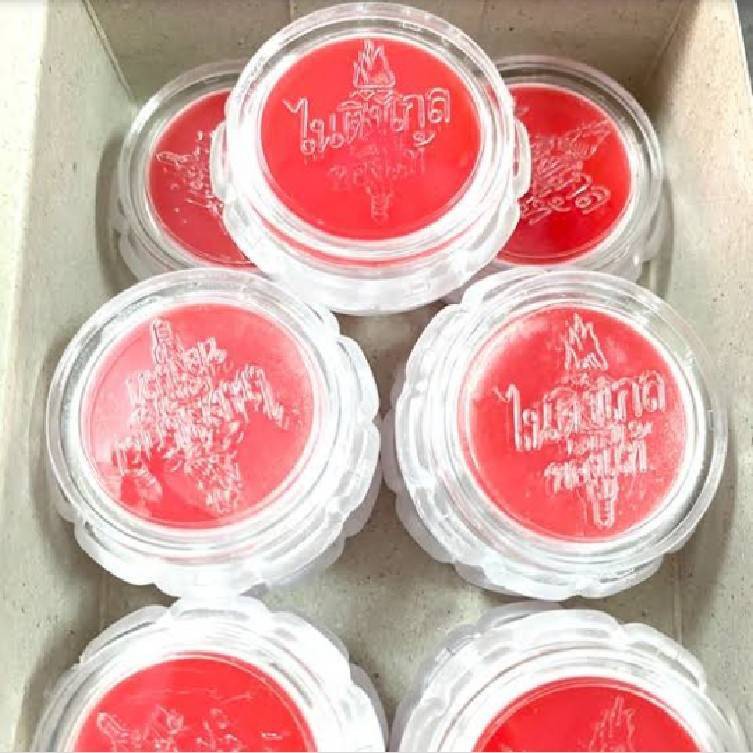 ลิปมันไนติงเกลทาปาก (ของแท้) (ชุด 4 ชิ้น , ราคากล่อง 12 ชิ้น)(ราคาคุ้มสุดๆครับ)