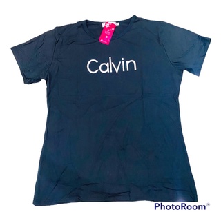 เสื้อยืด Calvin ลดสุดๆ 6 ตัวสุดท้าย