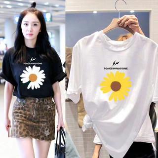 A07-01-2）เสื้อผ้าแฟชั่นผู้หญิงเกาหลี oversize ลายดอกไม้ ขาว สีดำ ราคาถูก ราคาส่ง