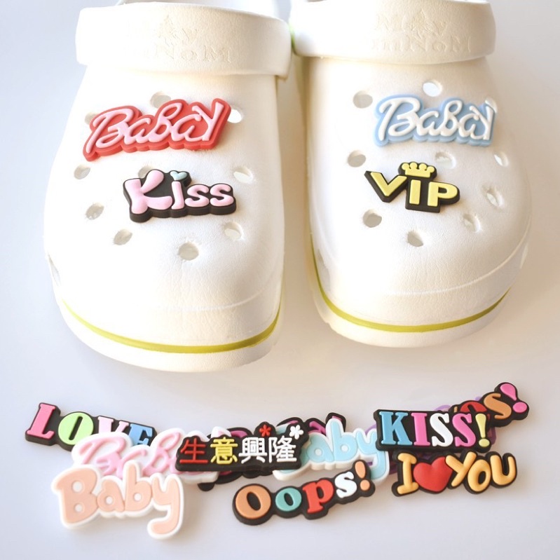 💦พร้อมส่ง💦Jibbitz จิ๊บบิท ตัวติดรองเท้าที่มีรู ทุกยี่ห้อ ลายการ์น่ารักๆ มุ้งมิ้ง (ราคาต่อ 1 ชิ้น)
