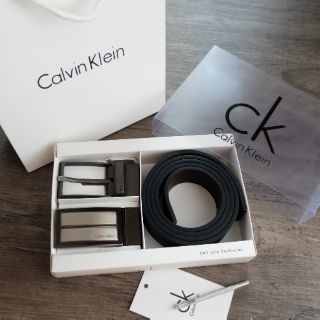 Calvin Klein Belt and Buckle Set (No.05)
เซตสุดคุ้ม!! เข็มขัด + หัวเข็มขัด 2 ชิ้น (แท้)