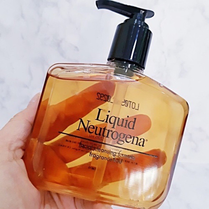 liquid neutrogena facial cleansing formula
