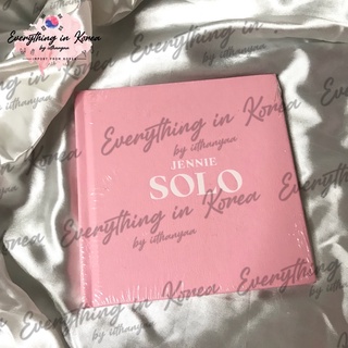 มีโปสเตอร์ ✅พร้อมส่ง JENNIE [SOLO] PHOTOBOOK + Poster Jennie(Official )