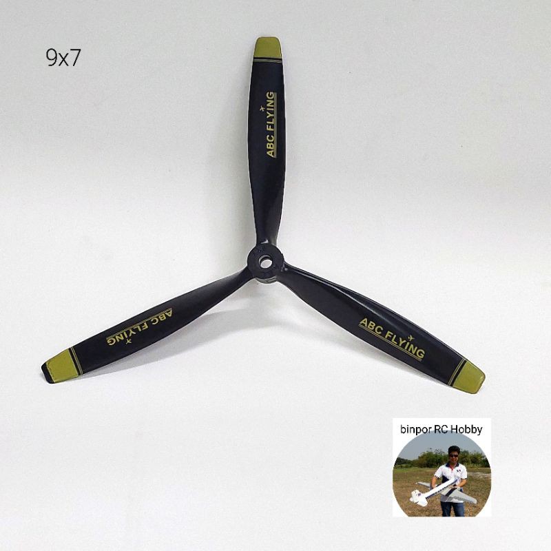 ใบพัด 3แฉก 9x7 เหมาะสำหรับมอเตอร์ 2212,2217/1000KV หรือ 2814/1200KV in stock