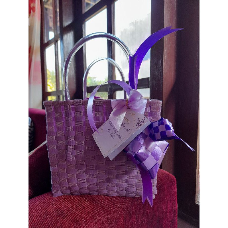 MAKGIK PLAIN AND MOTIF WOVEN BAGS / HAMPERS BAGS / BASKETS